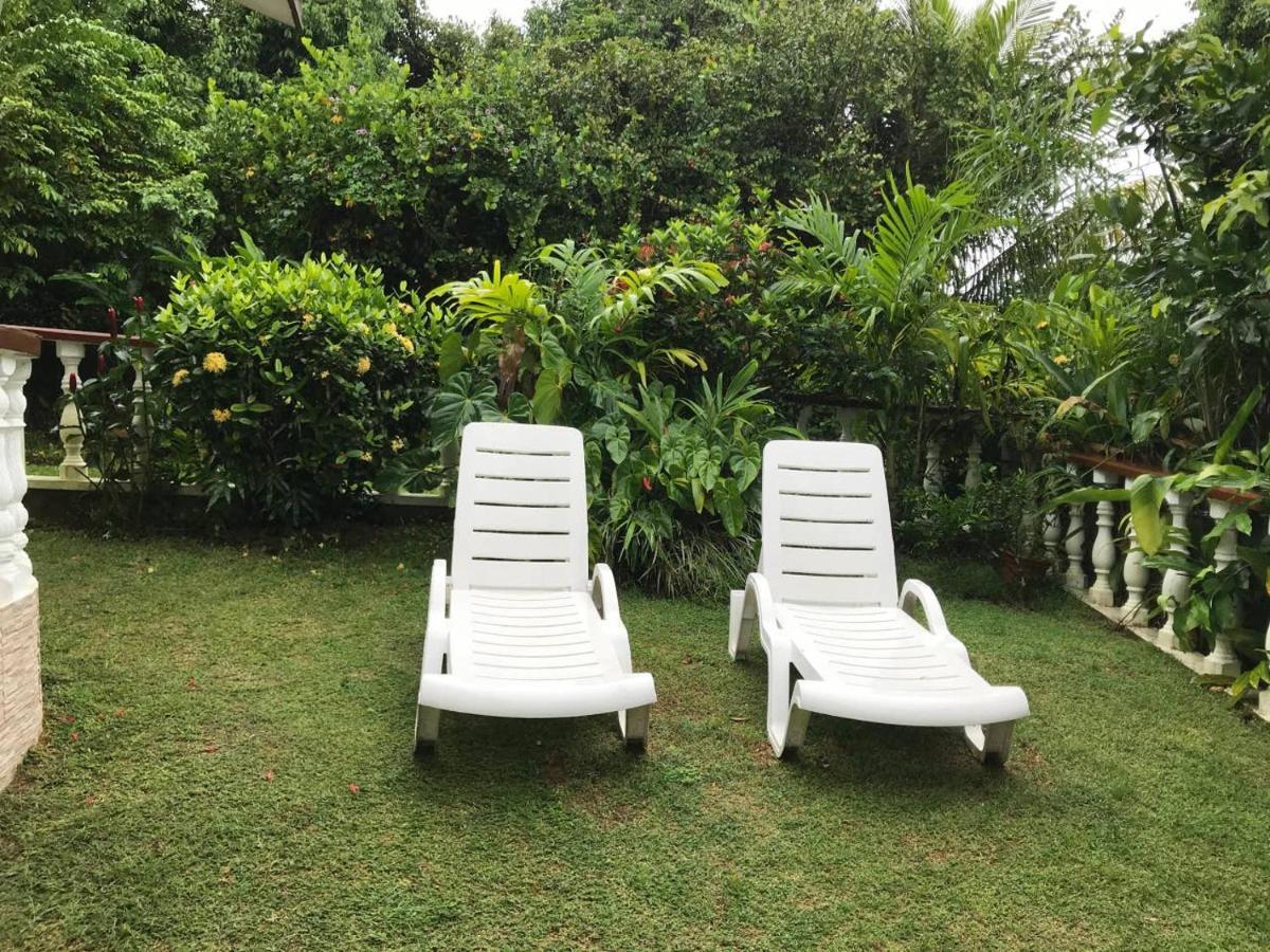 Tropical Garden Self Catering Villa Victoria Exteriör bild