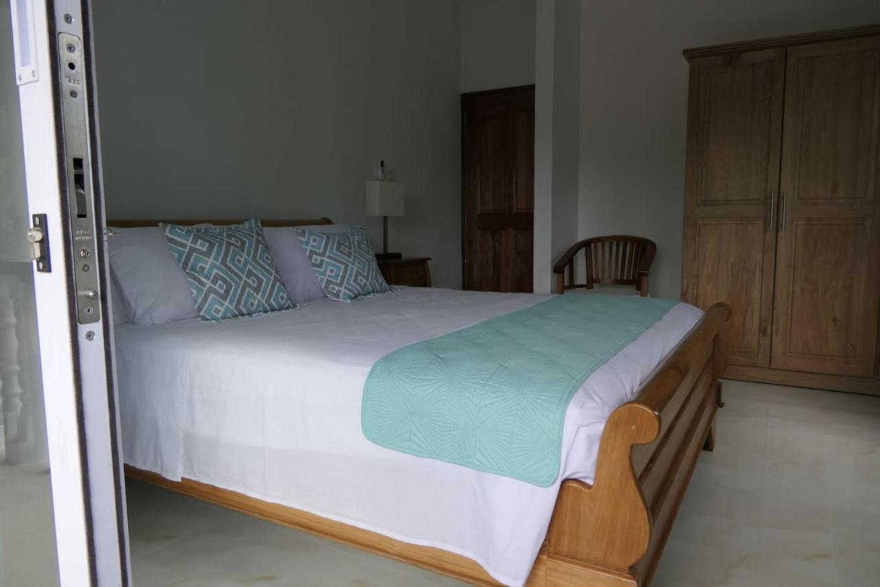 Tropical Garden Self Catering Villa Victoria Exteriör bild
