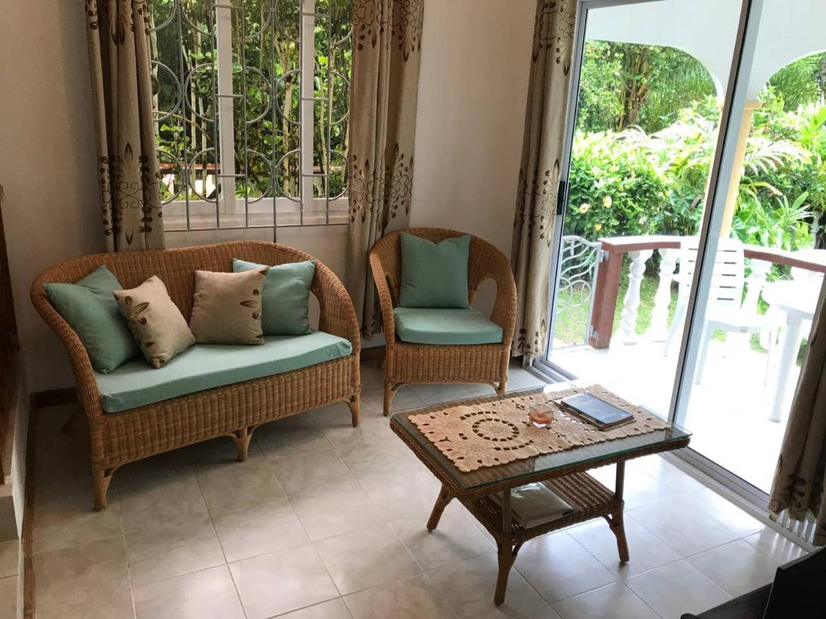 Tropical Garden Self Catering Villa Victoria Exteriör bild